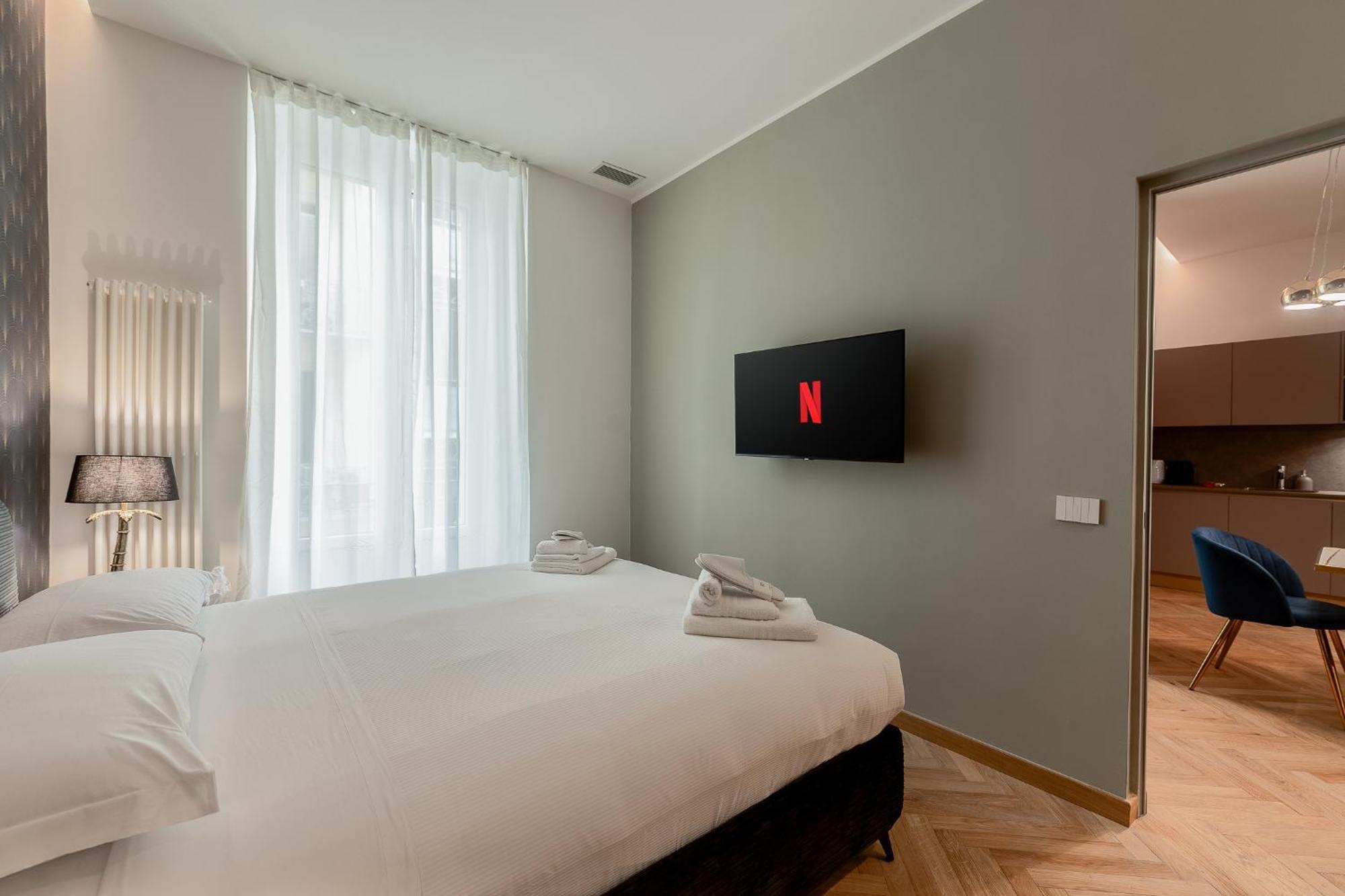 Luxury Apartment - Near Stazione Centrale Milán Exterior foto